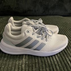 Women’s Adidas Size 7 New Without Box 