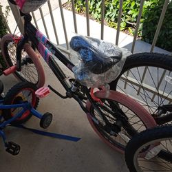 Girl's Bicycle Very Good Condition