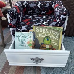 Handmade Adorable Child’s Reading Chair