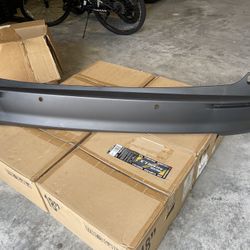 21~25 Toyota Sienna LE/ XLE OEM Rear Bumper cover