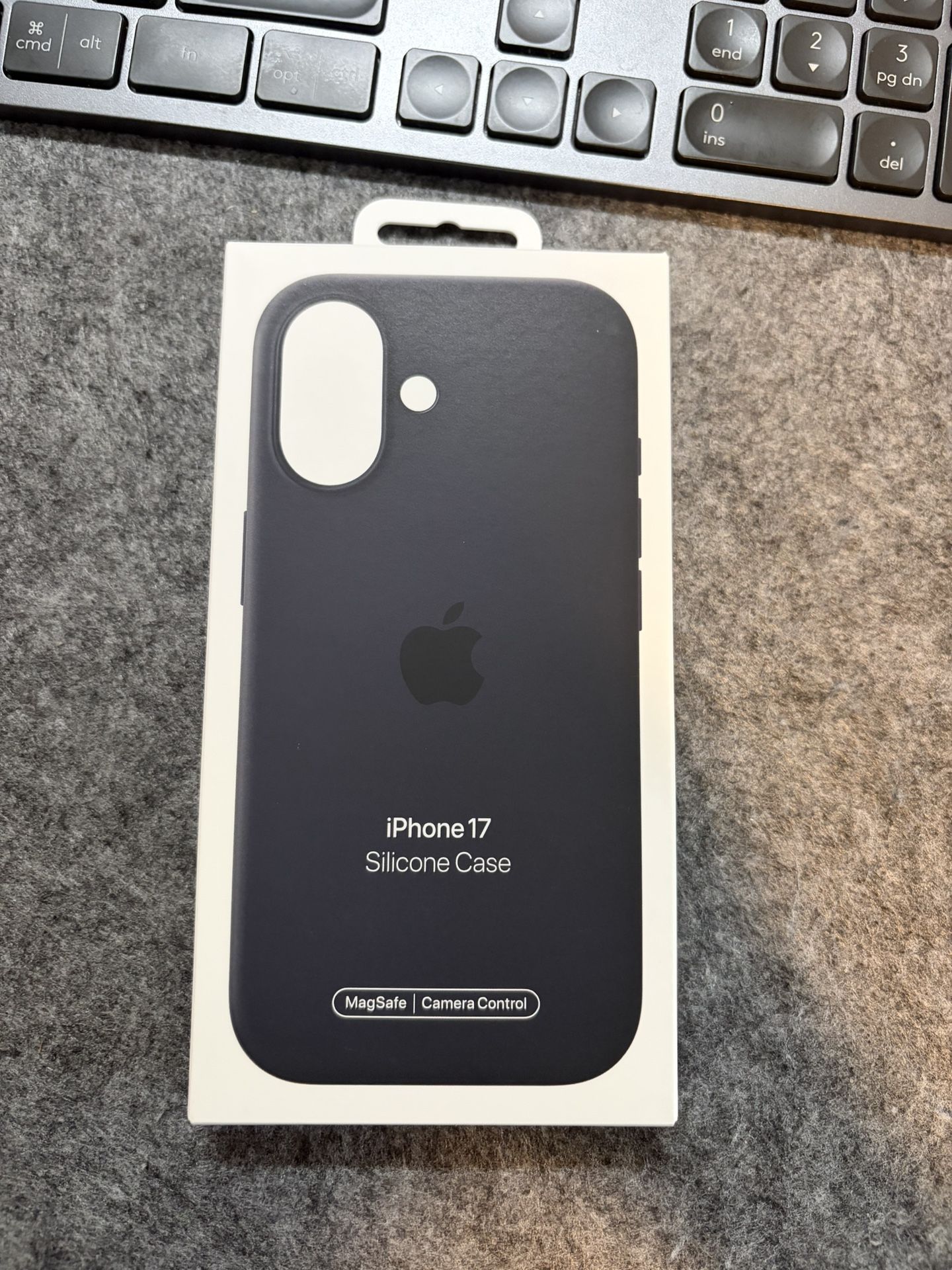 iPhone 17 Black silicone case