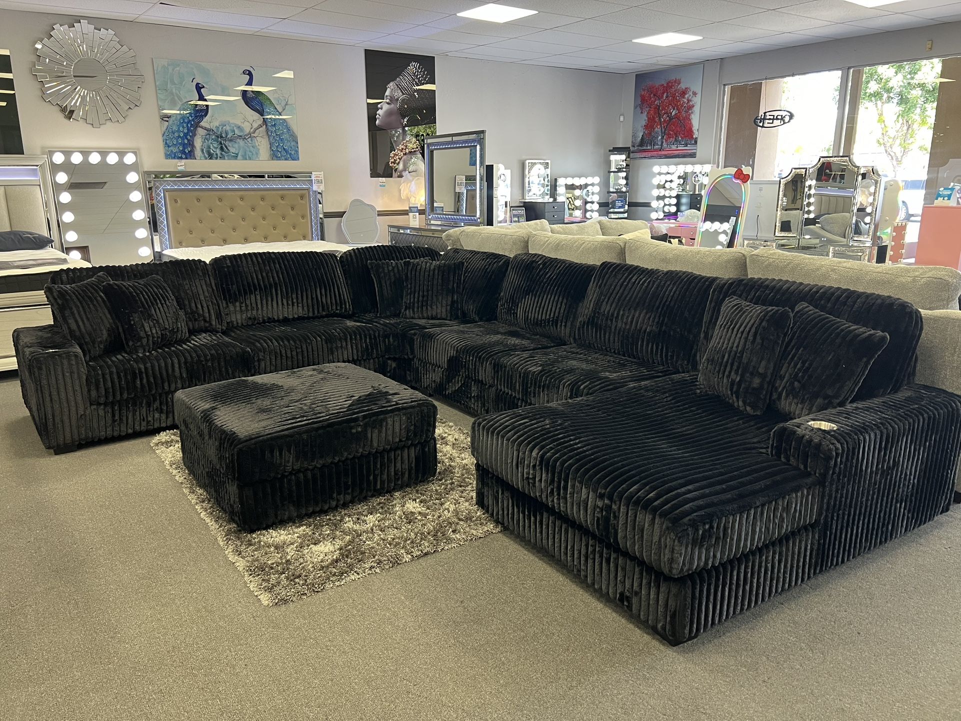 Black Sofa Sectional w/ Free Ottoman 