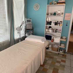 KIT COMPLETO DE ESTÉTICA PROFESIONAL: Hydrafacial, Microderm, Wax & Lashes