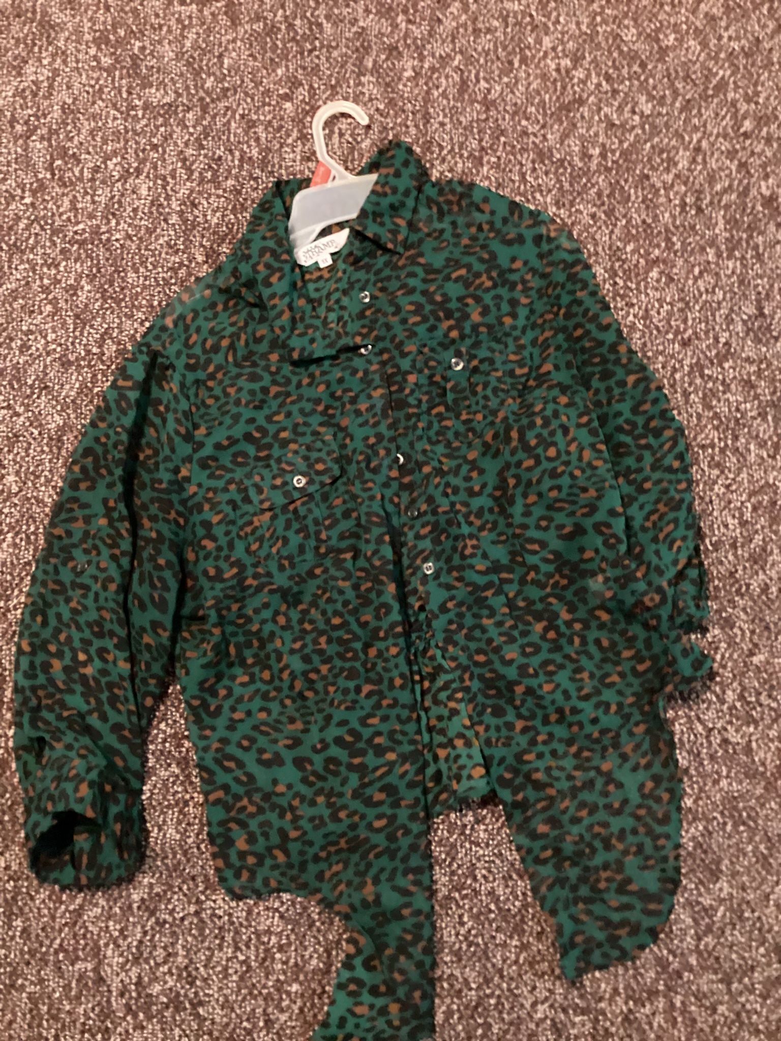 Tramp Green & Brown Leopard Print Button-Up Shirt – Size 1X – Bold Statement Top