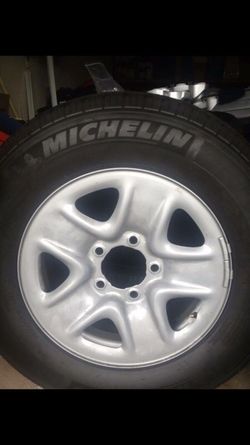 Michellin tires rims and hub caps