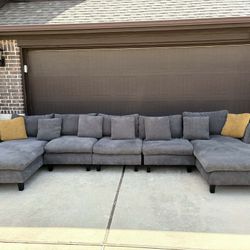 Beautiful Grey Sectional Couch With Pillows 