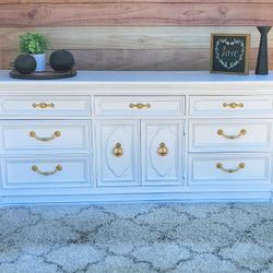 Stunning Vintage White & Gold Bedroom Furniture Set – Dresser + Nightstands + Two Mirrors