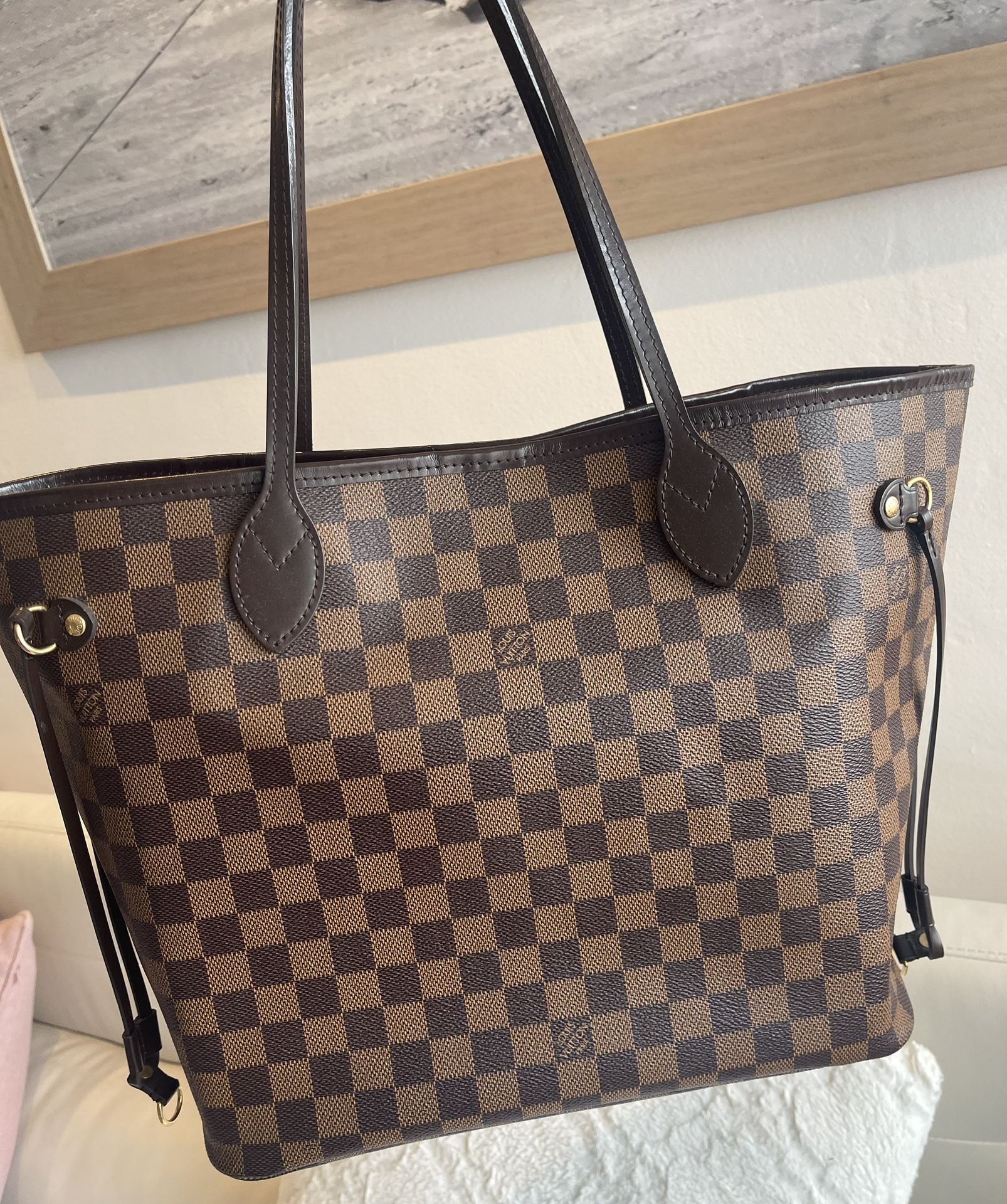 Louis Vuitton Neverfull MM Tote Bag