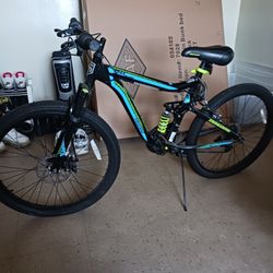 Mongoose Trail Blazer Boys Bike