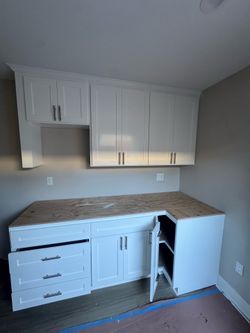 White shaker