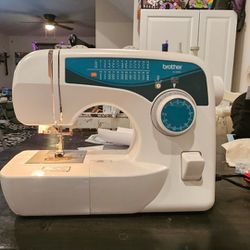 Brother 2600i Sewing Machine