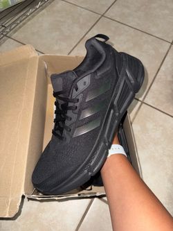 Adidas Questar