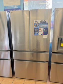 LG 26 cu. ft. Counter Depth MAX French Door Refrigerator with Internal Water Dispenser