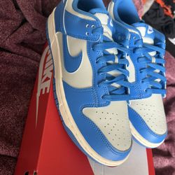 Men’s Dunks Size 8 / Women’s 9.5