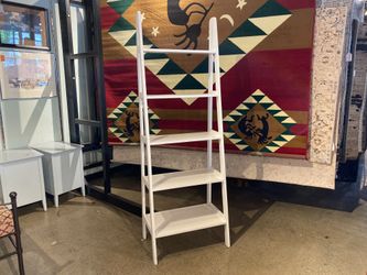 Lightweight White Step-Back Ladder Shelf