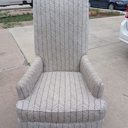 Beautiful Modern Accent Chair With Tall Black Design 