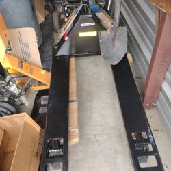 7700 N 8000 Capacity Pallet Jacks $450ea Strong!!