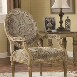 Signature Design by Ashley Cambridge South Coast Showood Accent Chair
