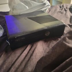 Xbox 360 With Controllers