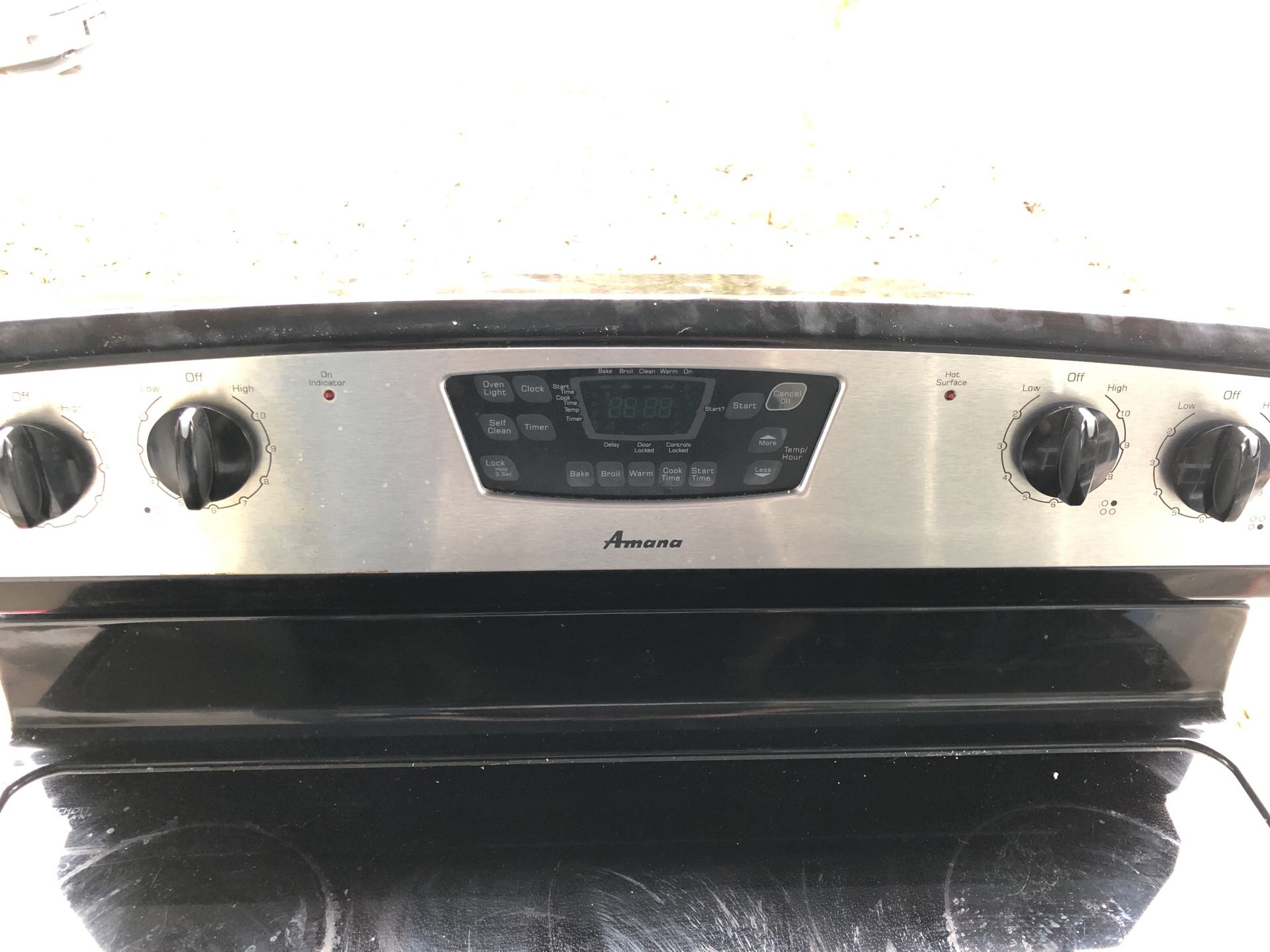 Amana Oven with glass cooktop for Sale in Auburn, WA OfferUp
