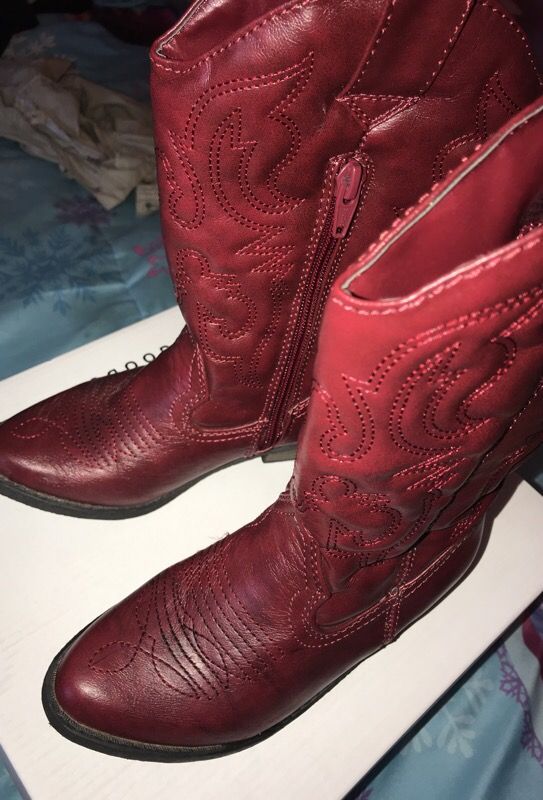Girl’s boots