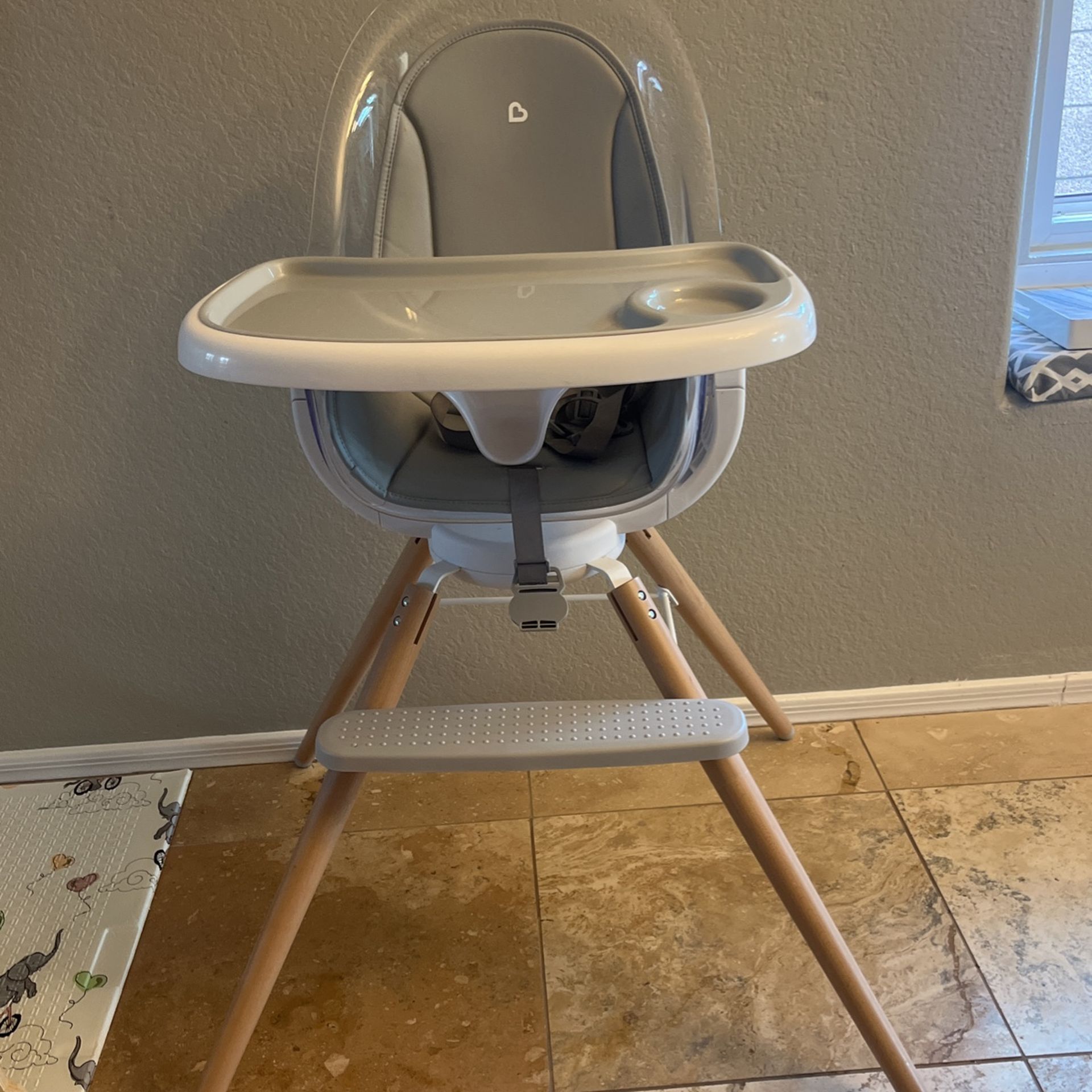 Munchkin 360 Cloud Baby High Chair ☁️ Like new