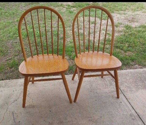 2 Chairs