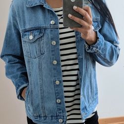 Forever 21 Distressed Ripped Denim Jacket 