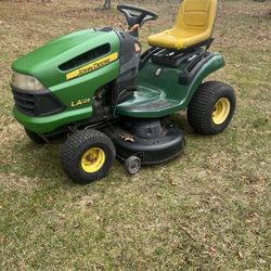 John Deere Riding Mower