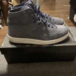 NIKE Air Jordan Retro 2 Decon Thunder Blue 