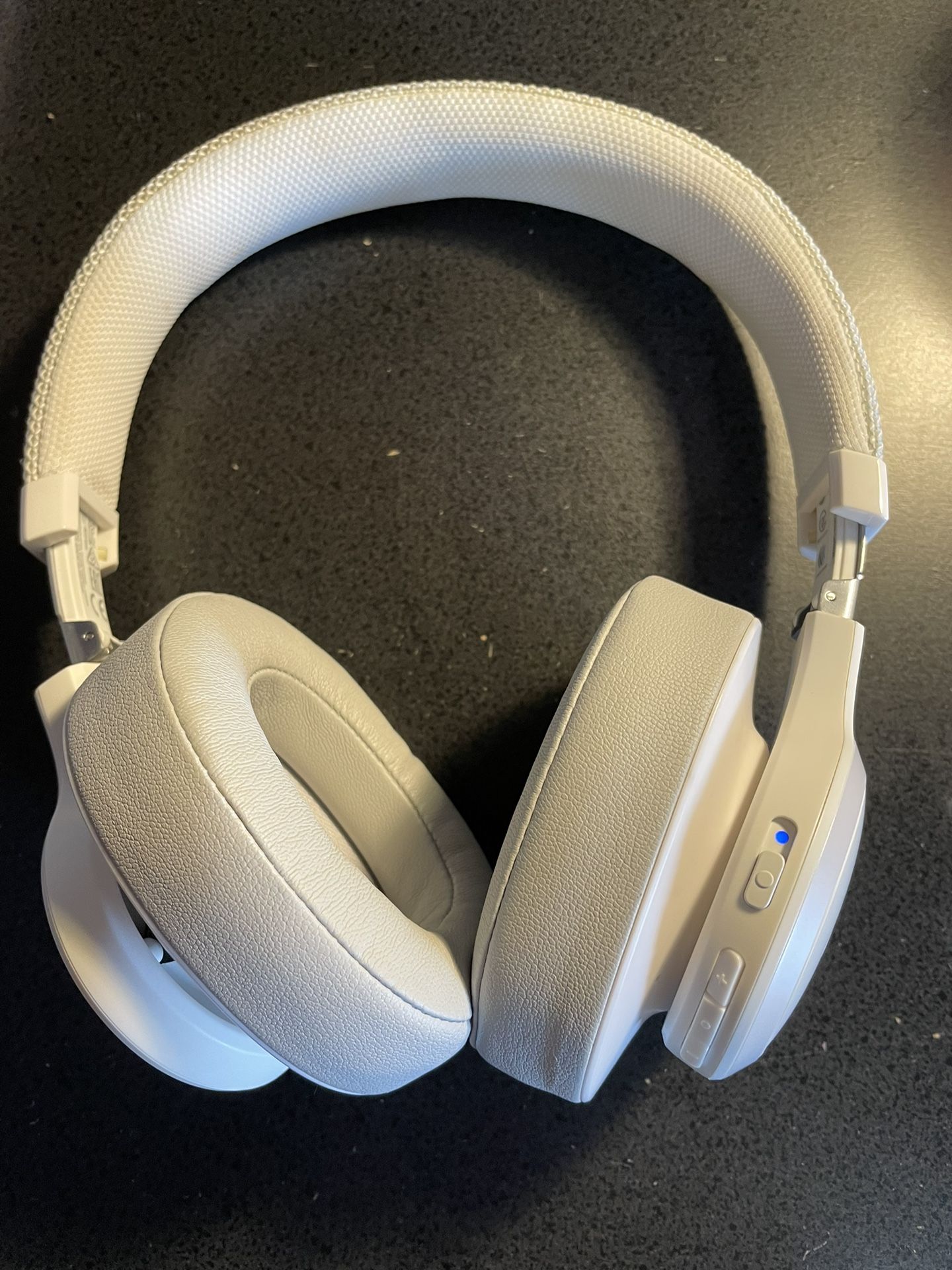 JBL Wireless Headphones 