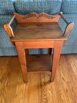 SOLID PINE MEDIUM BROWN STAND/SIDE TABLE, 21.5W x 32.5H x 15D