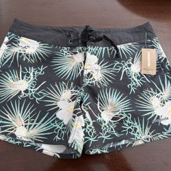 Women's Patagonia Board Shorts size 6