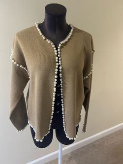 NWOT New York & Co pearl-Trim beige Women's Sweater Cardigan size M  Beige open-front cardigan with decorative pearl trim. Soft knit fabric for comfor