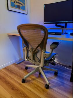 Herman Miller Aeron Size B with Posturefit
