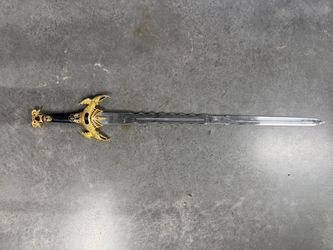 Decorative longsword