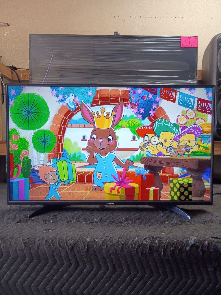 43 Inch Fire Tv Smart 4k Beautiful Tv Comes With Remote Control Shows Great Picture Works Fantastic Guaranteed