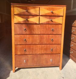 Broyhill mid century dresser