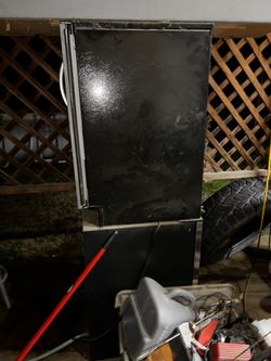 2 Ice Makers