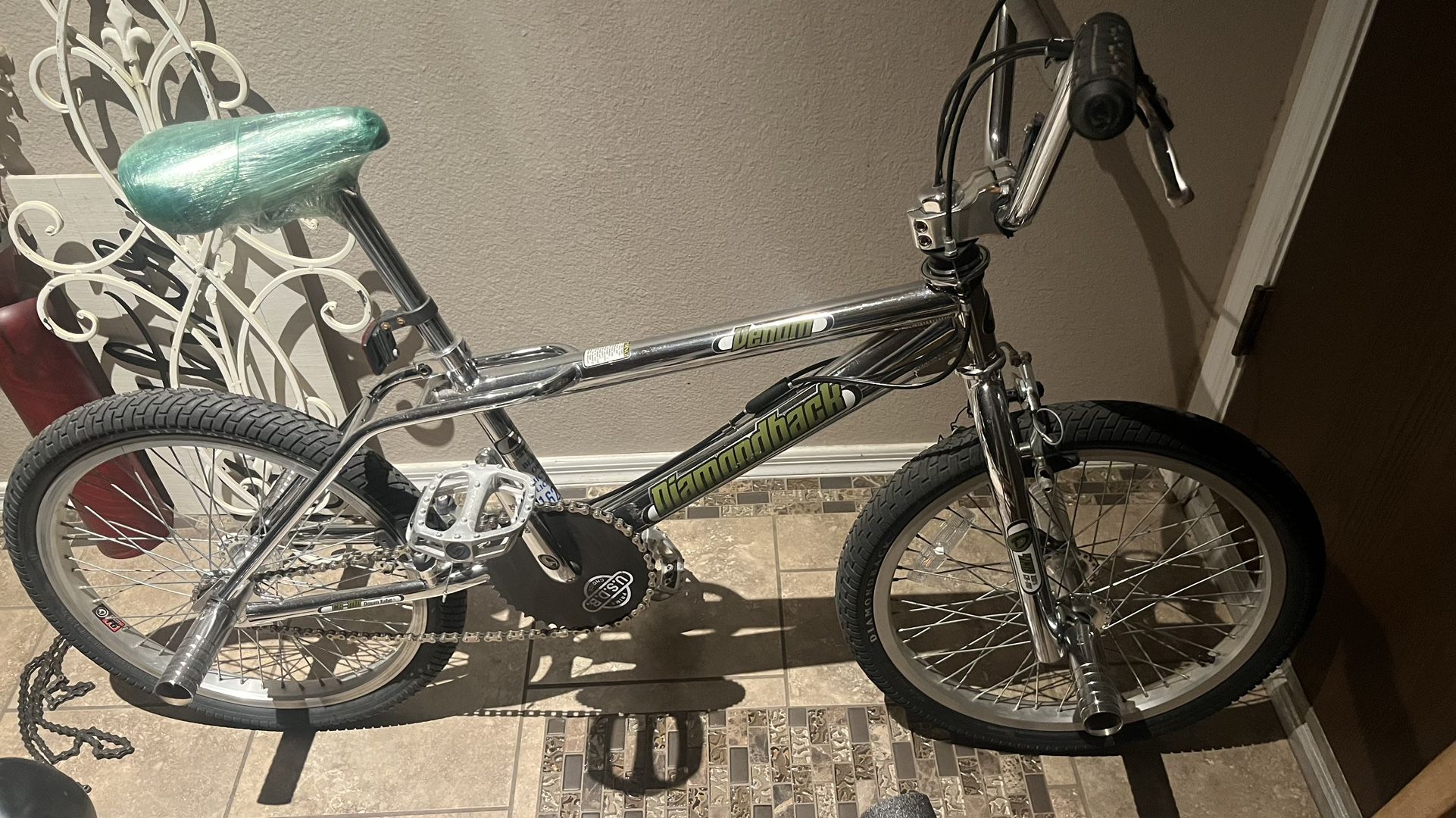 90’s Diamondback Venom 20”