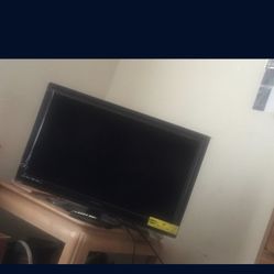 NEED GONE 32 Inch Maganvox Flatscreen Tv