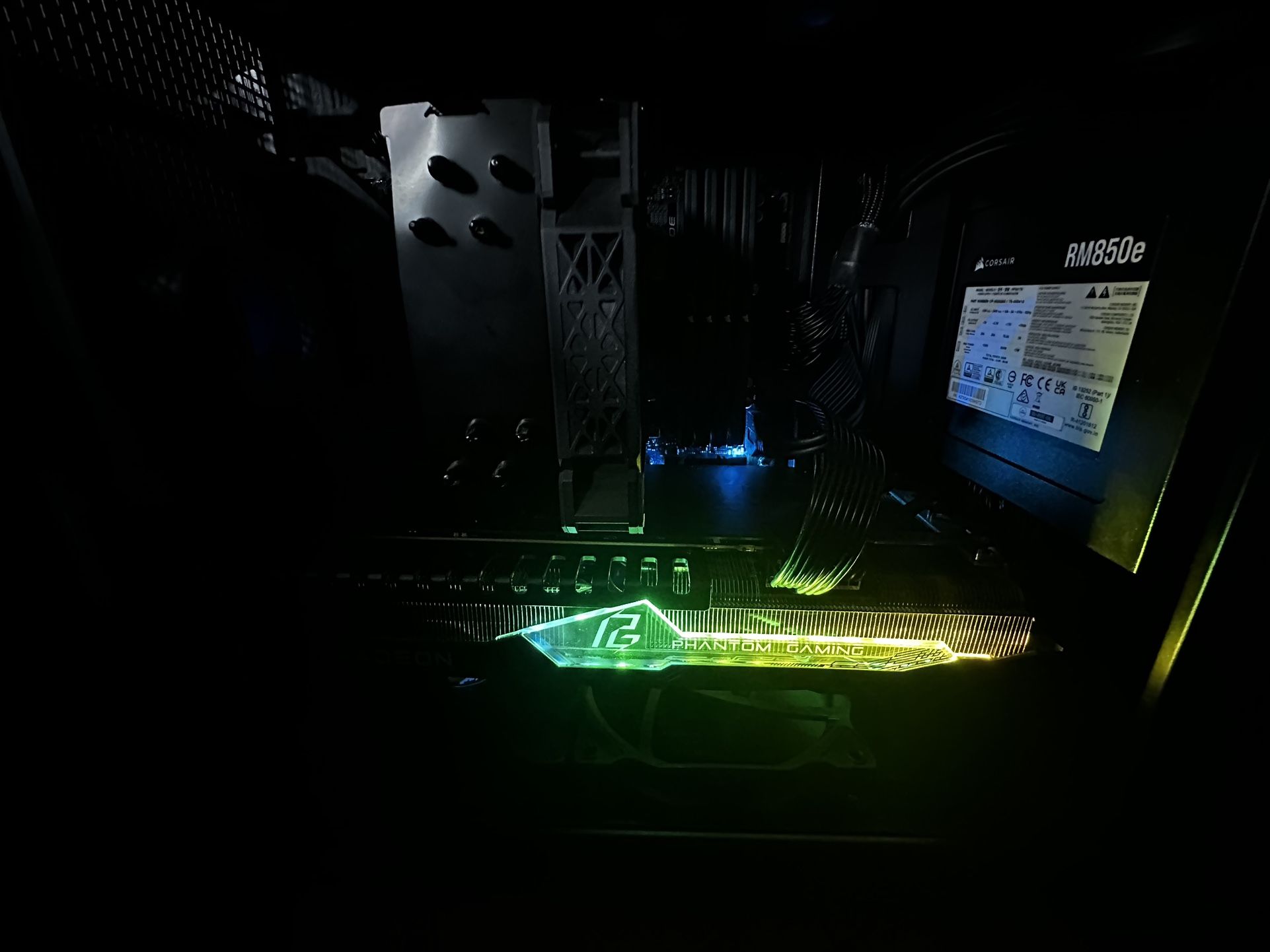 Pc w/Rx7700xt/Parts
