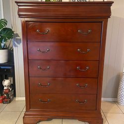 WOOD TALL DRESSER