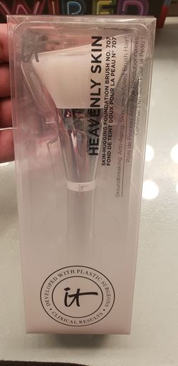 It Cosmetics brush 707