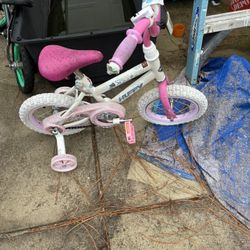 Girls Bike With Training Wheels