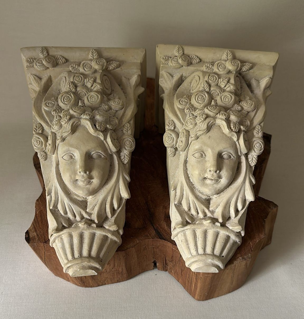 Vintage Collectible Set Of 2 Plaster Victorian Style Curtain Holders