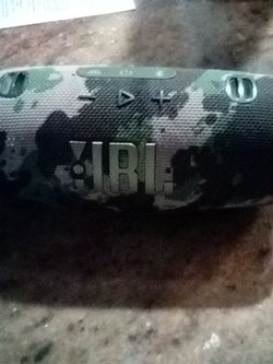 JBL Bluetooth speaker charge 6