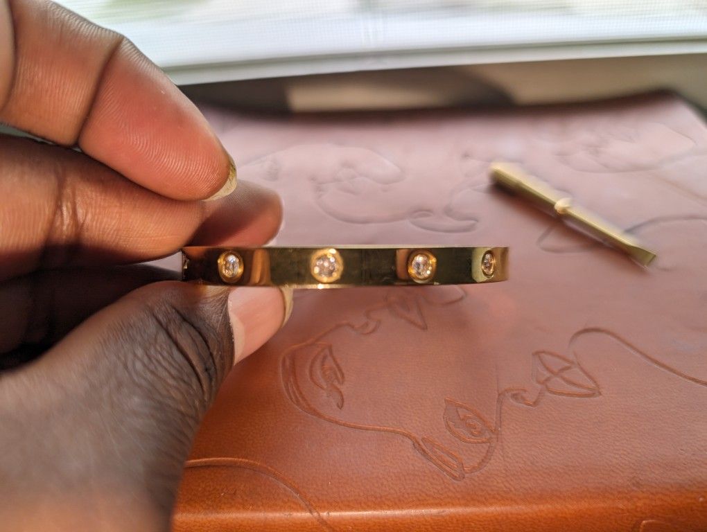 Gold And Diamond Bracelet 