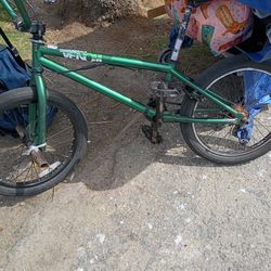 Diamondback venom bike