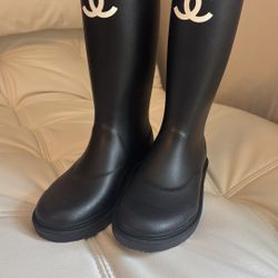 Chanel Boots 6 EUA Never worn Black, Rubber